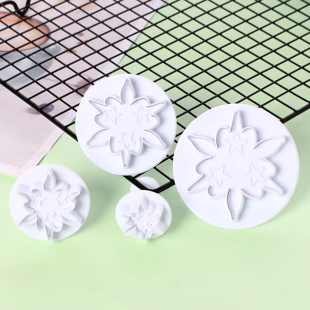 

4Pcs Chocolate Cookie Embossing Mold Stamp Plunger Cutter DIY Cake Decorating Tool Child Embossing Clay Mold Baking Accessories