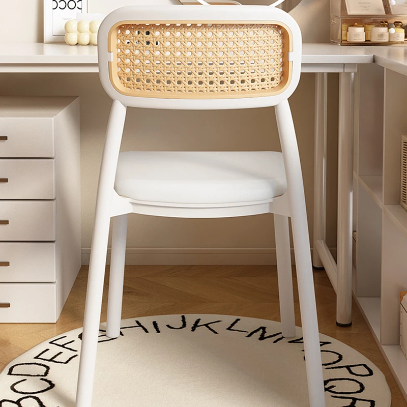 Пластиковый акцентный стул для макияжа комод современный отдых обеденные стулья