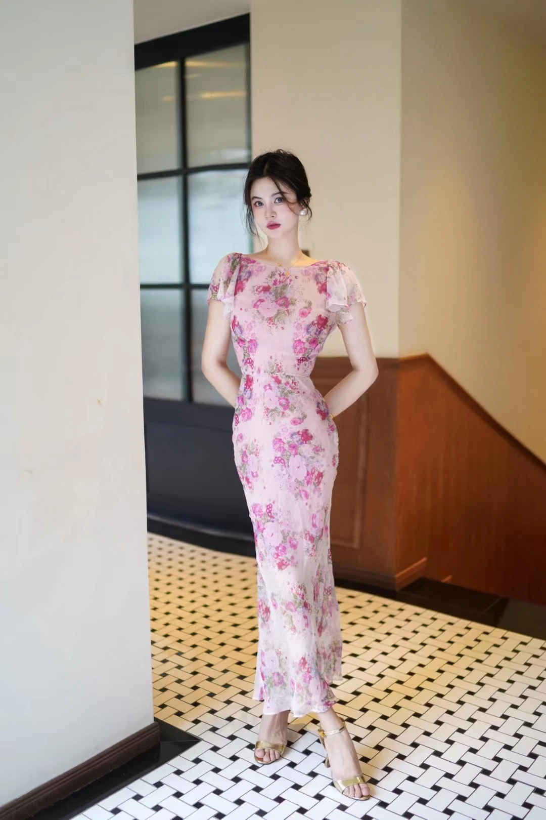 

Women's 100% Silk Short Flare Sleeve Floral Printed O-Neck Slim Maxi Dress