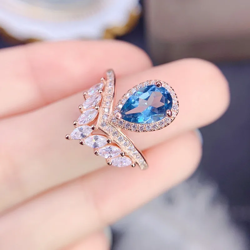 Женское кольцо в виде короны из натурального голубого топаза карата J224191 |