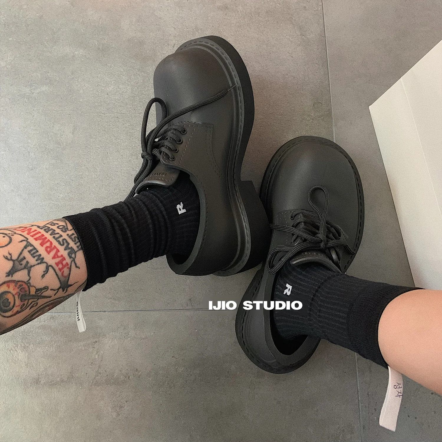 Ijio R носки из чесаного хлопка карамельных цветов с надписью однотонные