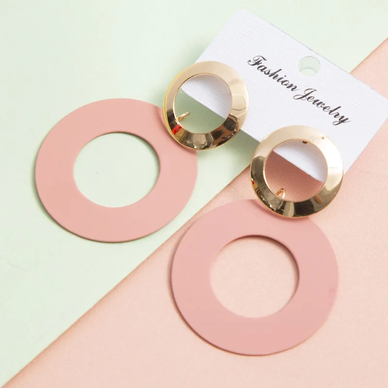 

Pink metal geometric hollow-out earrings retro cold style Korean fashion accessories color earrings for women trendy 2022
