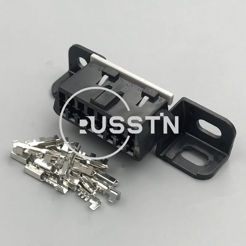 

Диагностический интерфейс OBDII OBD 2, 16 контактов, 1 комплект