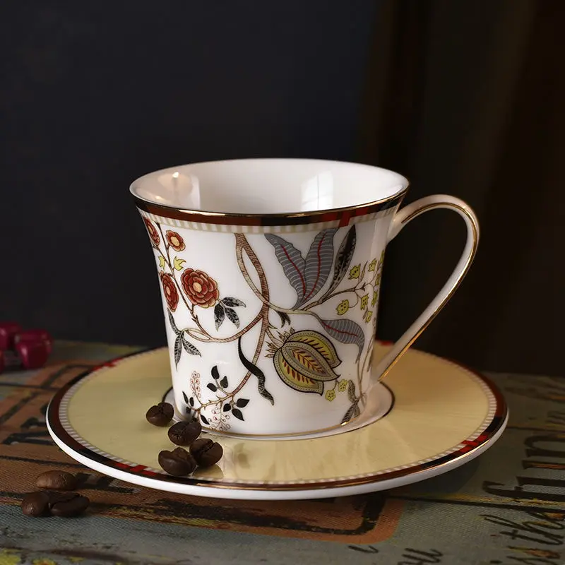

Роскошные чашки и блюдца из костяного фарфора для послеобеденного чая, французские современные керамические кофейные чашки, кофейные чашк...