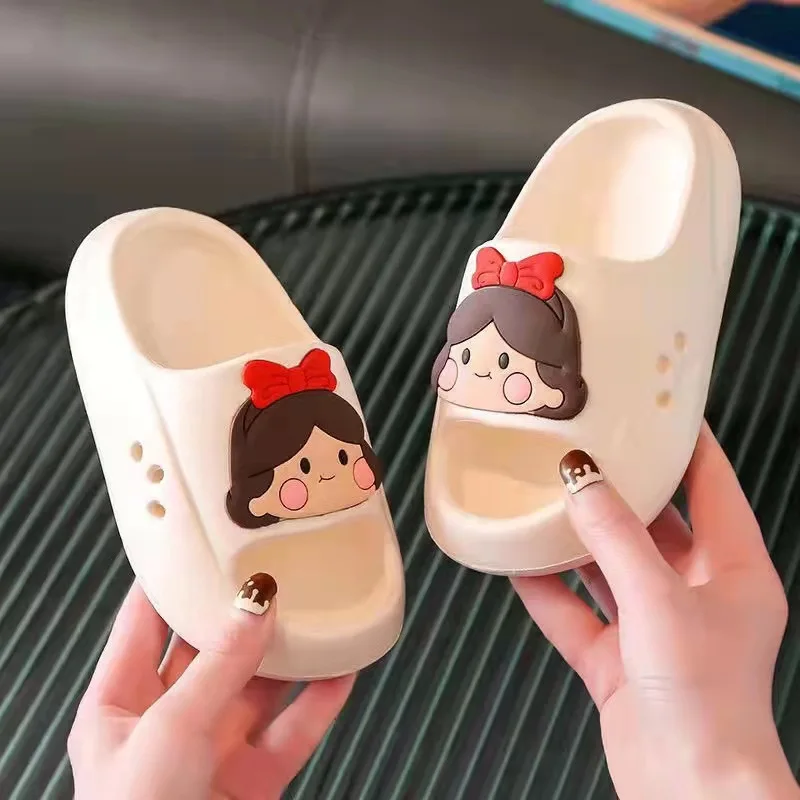 

2022 Summer Children Shoes Strawberry Girls Slippers Non-slip Sandals for Boys Indoor Toddler Funny Slippers Kids Flip Flops