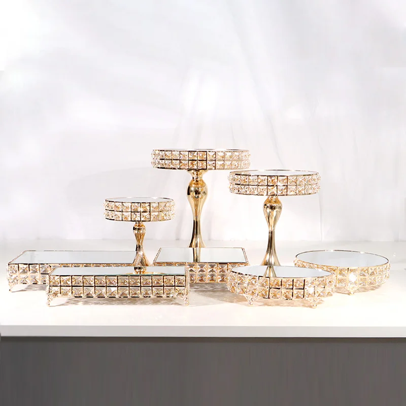 

Hot sale birthday party decoration 3 pieces dessert stand cake display holder gold crystal metal cake stands for wedding cakes