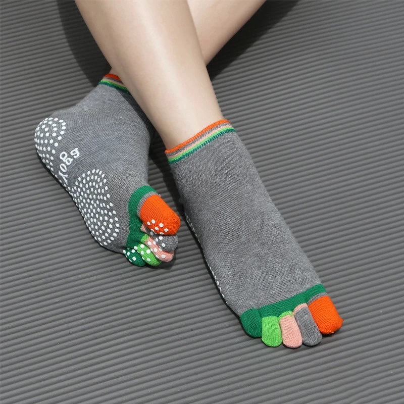 

Cotton No-Slip Five-finger Fitness Yoga Socks Women Indoor Colorful Gym Fitness Sports Elastic Pilates Socks Open Back