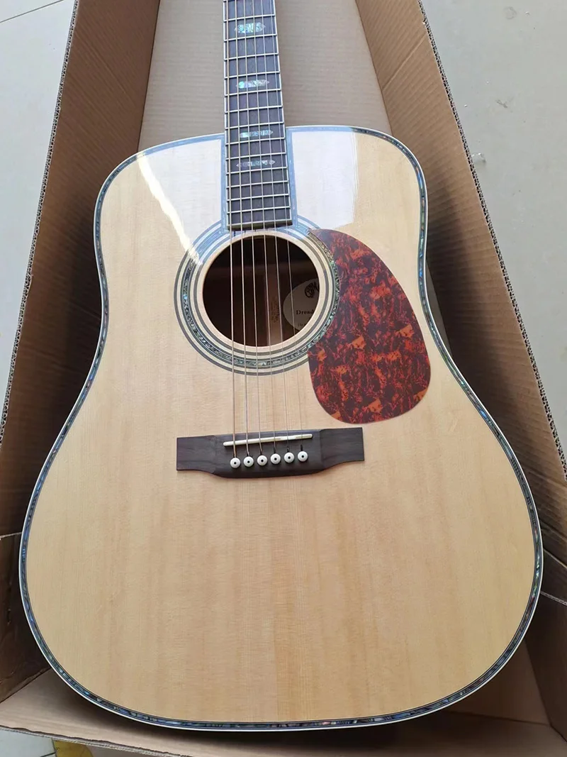 

High quality 6-string wooden guitar, ebony fingerboard, body wrapped with colored edges, guaranteed quality