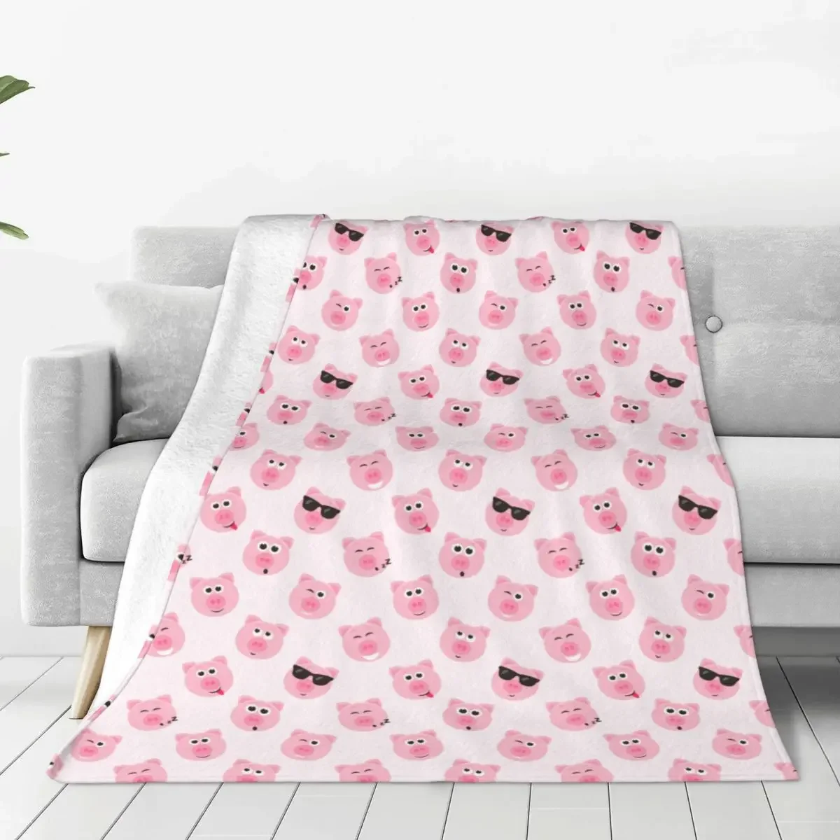 

Pink Cartoon Cute Pig Animal Blanket Flannel Summer Breathable Lightweight Thin Throw Blankets for Bedding Travel Bedding Throws