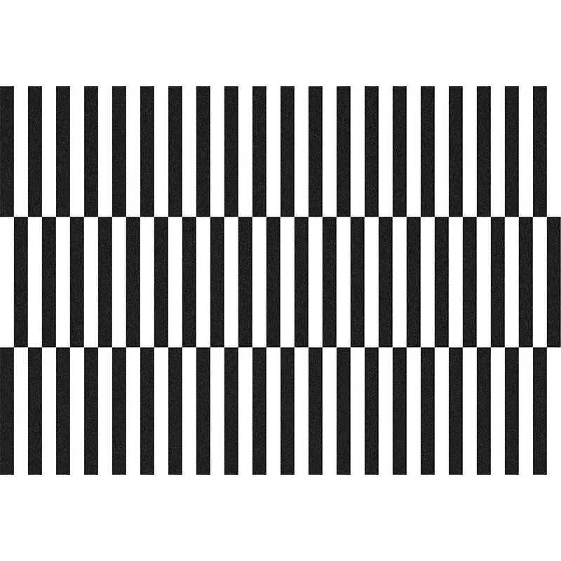 

Декоративный ковер черный белый клетчатый