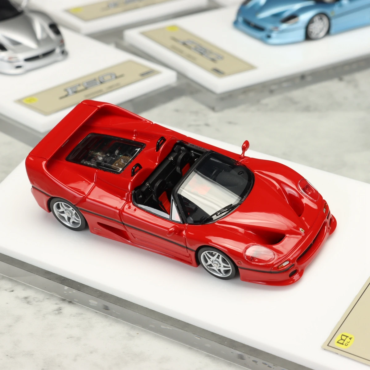 DMH 1:64 F50 Aperta имитация ограниченной серии смолы металлическая статическая модель