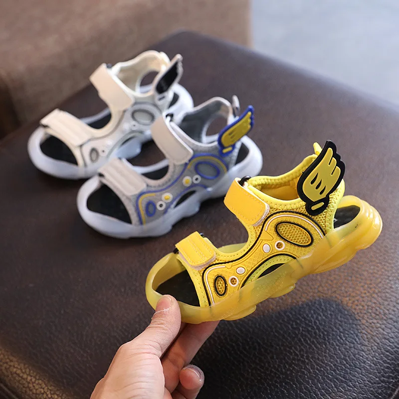 

Summer Children's Sandals Baotou Anti-collision Boys' Beach Shoes New Fashion Girls' Middle and Small Children's Shoes
