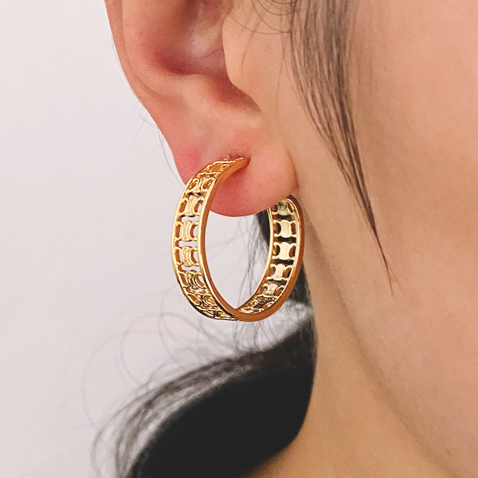 

10pcs Gold Patterned Earring, Geometric Round Ring Stud Earring (GB-1800-1)
