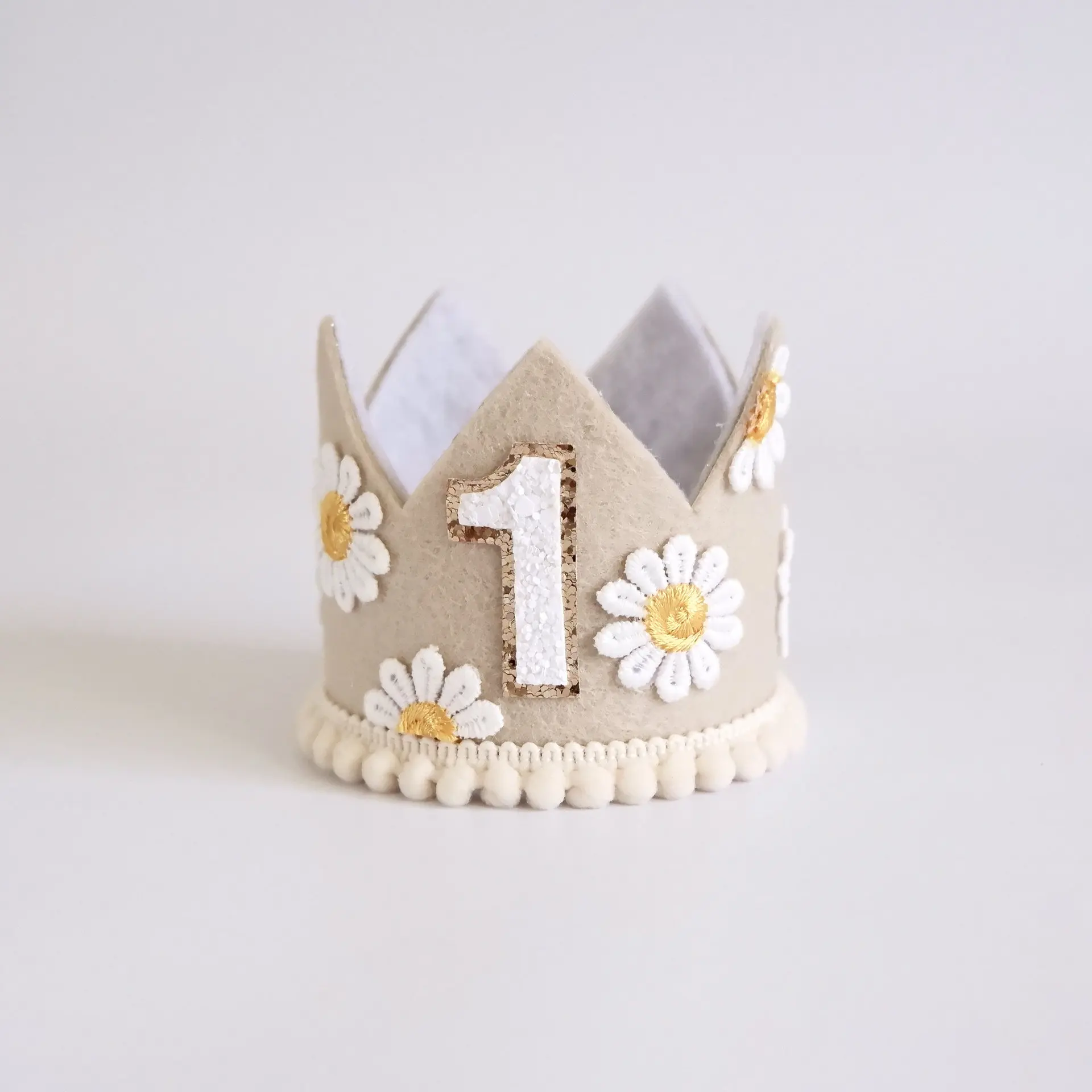 

Розовая корона Дейзи для первого дня рождения