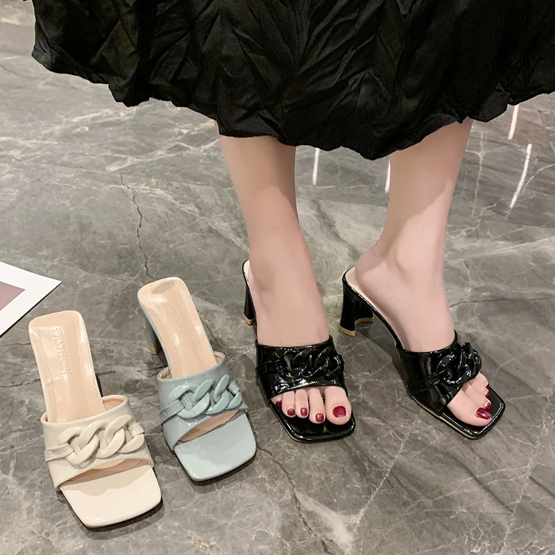 

Сланцы женские с металлической цепочкой, однотонные кожаные туфли на толстом высоком каблуке, открытый носок, повседневные пляжные тапочки...