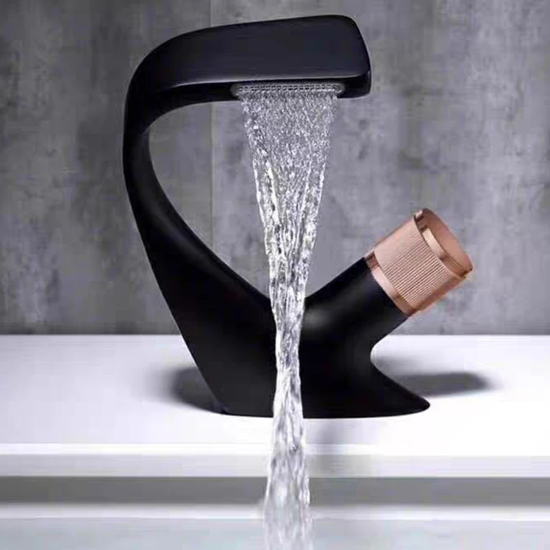 Новый дизайн смеситель для раковины с произвольным вращением ванной комнаты