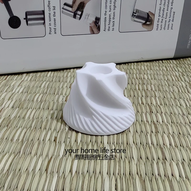 Керамическая ручная кофемолка