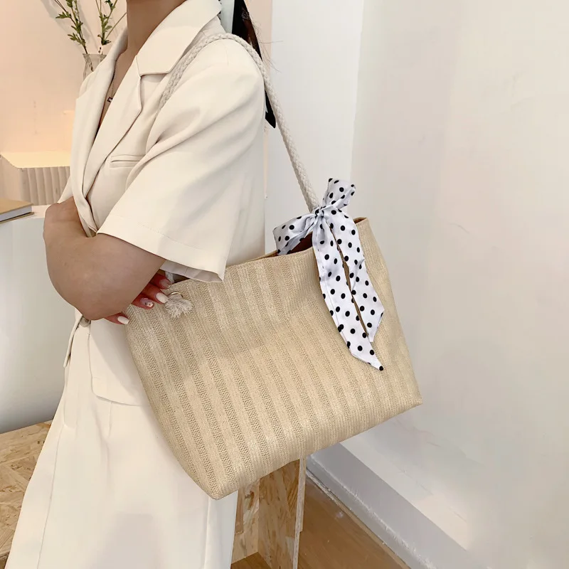 

Soft Straw Silk Scarf Shoulder Bags For Women Fashion Package Lady Handbags Female Trendy High capacity Travel Brand HandBags