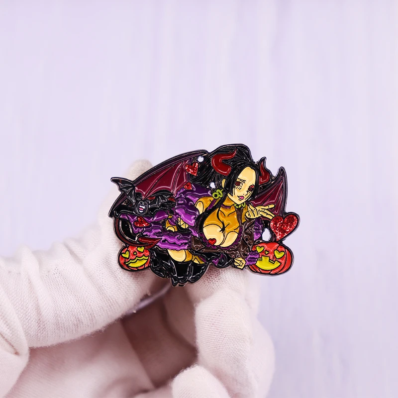 

ONE-Piece Sexy demon Boa Hancock Enamel pin Pirate Empress captain Brooch Classic Anime Badge Halloween Midnight Parade decor