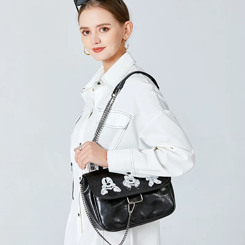Disney Women's Shoulder Bag Pu Leather Chain Single Shoulder Crossbody Dual-use Bag Fashion Cartoon Mickey Printing Ladies Bag