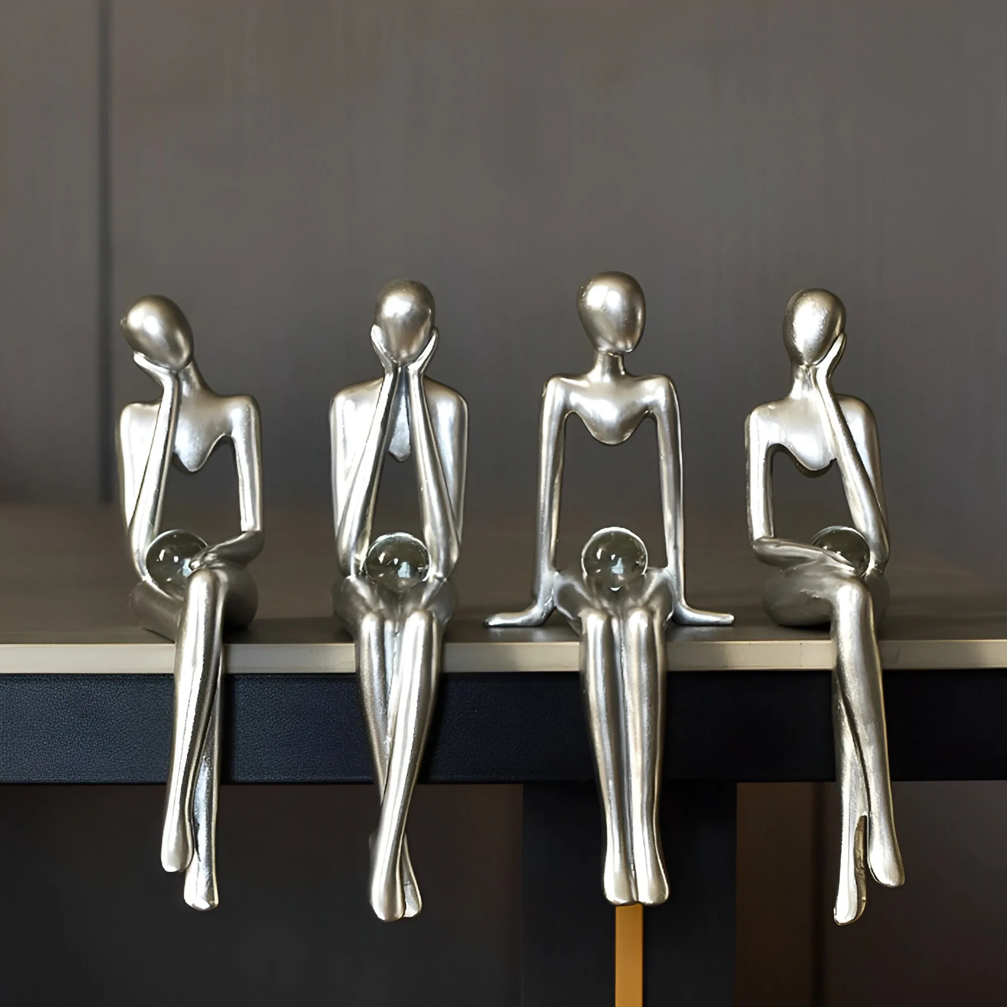 

Креативная статуя в скандинавском стиле, абстрактная фигурка человекоида для гостиной, искусственная фигурка хрустального шара