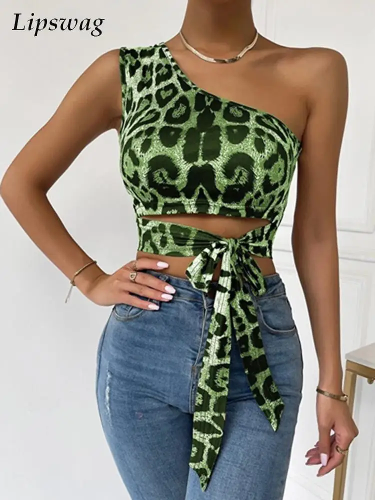 

Элегантные модные топы на одно плечо, Женская Сексуальная Блузка без рукавов с вырезами, бандажная рубашка, повседневный облегающий пулове...