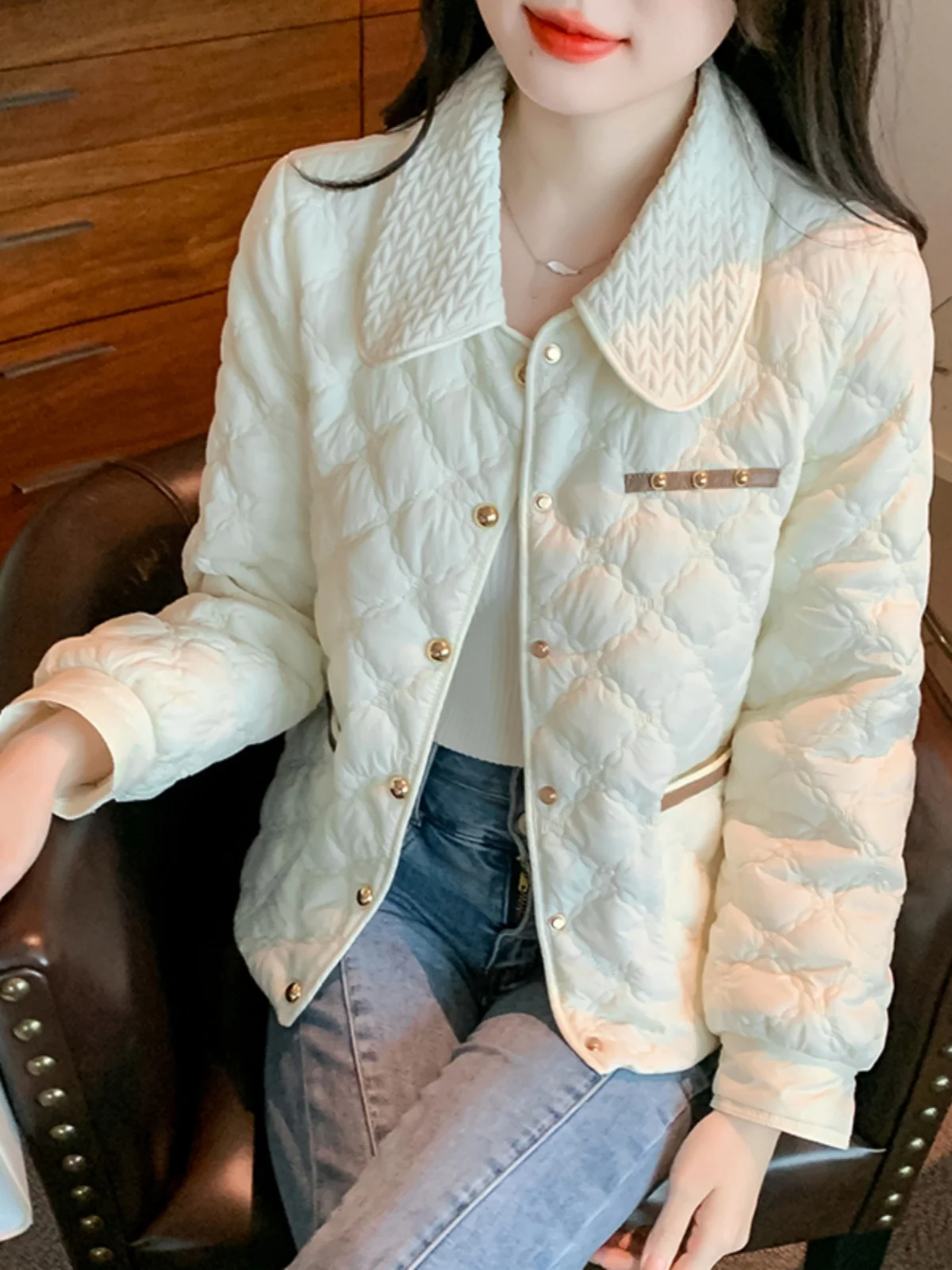 Counter Yi Amashi 2024 женская одежда осенне-зимняя новая легкая стеганая куртка с