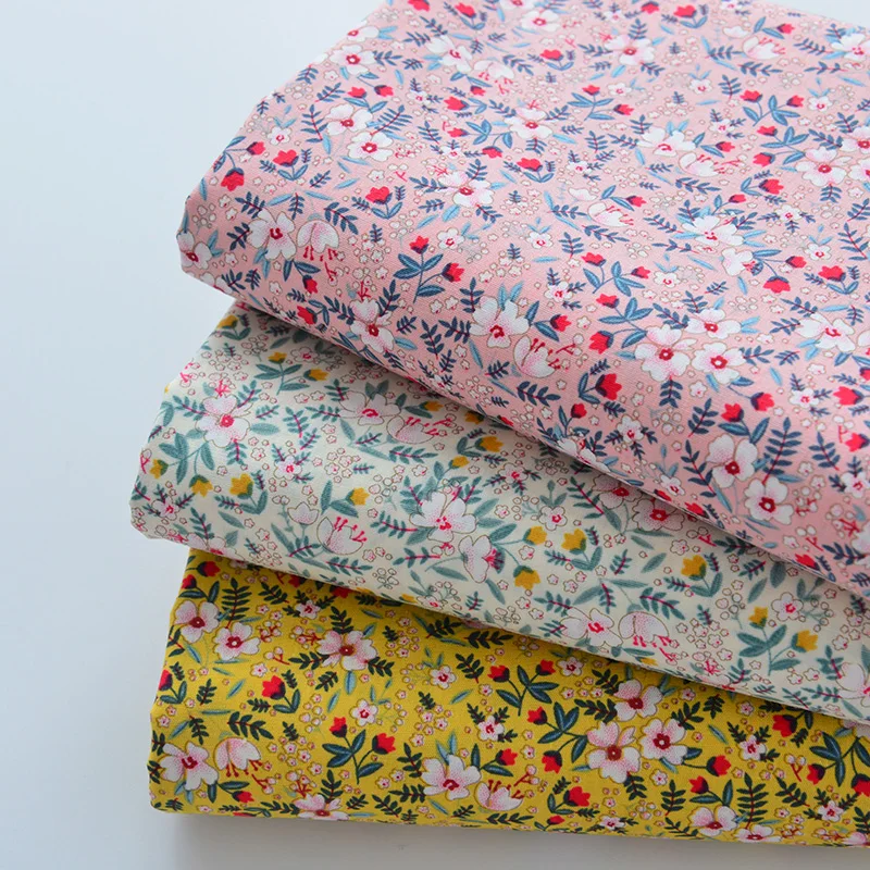 Ткань из хлопка с маленькими цветами