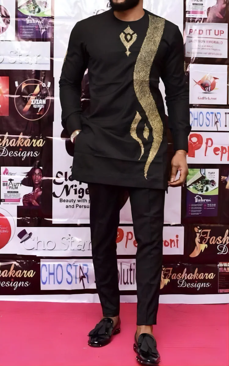 Костюм в африканском стиле мужской из топа с длинным рукавом и брюк, комплект из 2 предметов, новинка 2023, позолоченный мужской костюм в национальном стиле, черный костюм с круглым вырезом, 2 комплекта