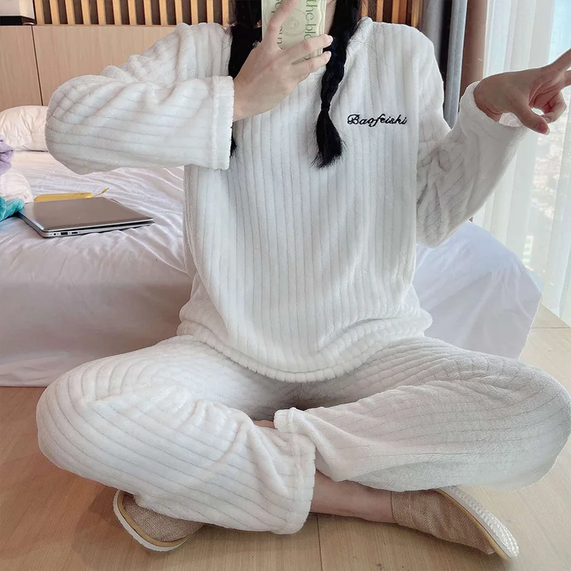 2022 Winter Flannel Pyjamas Letter Embroidery Long Sleeve Coral Fleece Warm Sleepwear Long Wear Women Pajamas Pajamas