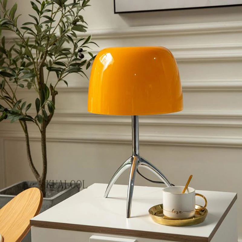 Итальянская настольная лампа Foscarini Lumiere для гостиной, спальни, кабинета, северный дизайнер, светодиодное стекло, современное освещение для чтения.
