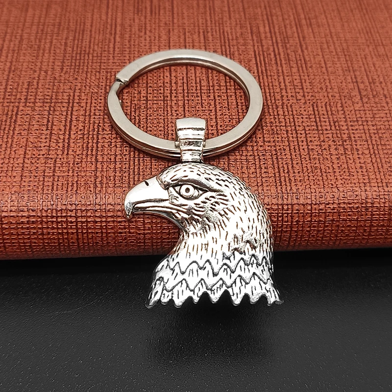 Винтажный брелок с изображением орла