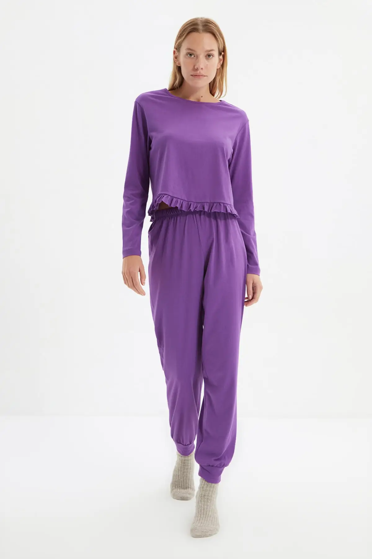 Trendyol Ruffle Detail Knitted Pajamas Set THMAW22PT0519