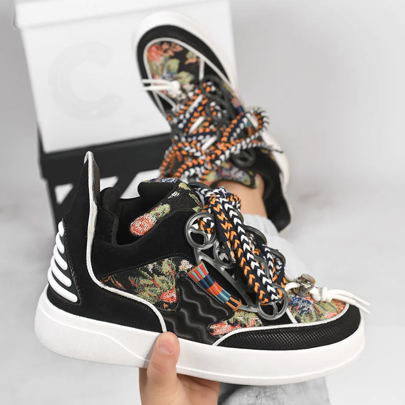 High Street Style Skateboarding Shoes Men Brand Design Mens Sneakers Retro Skate Shoes Male All-match Style Casual Sports Shoes