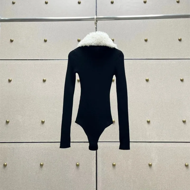 Рисунок 6 - Женский комбинезон 2023 Осенняя