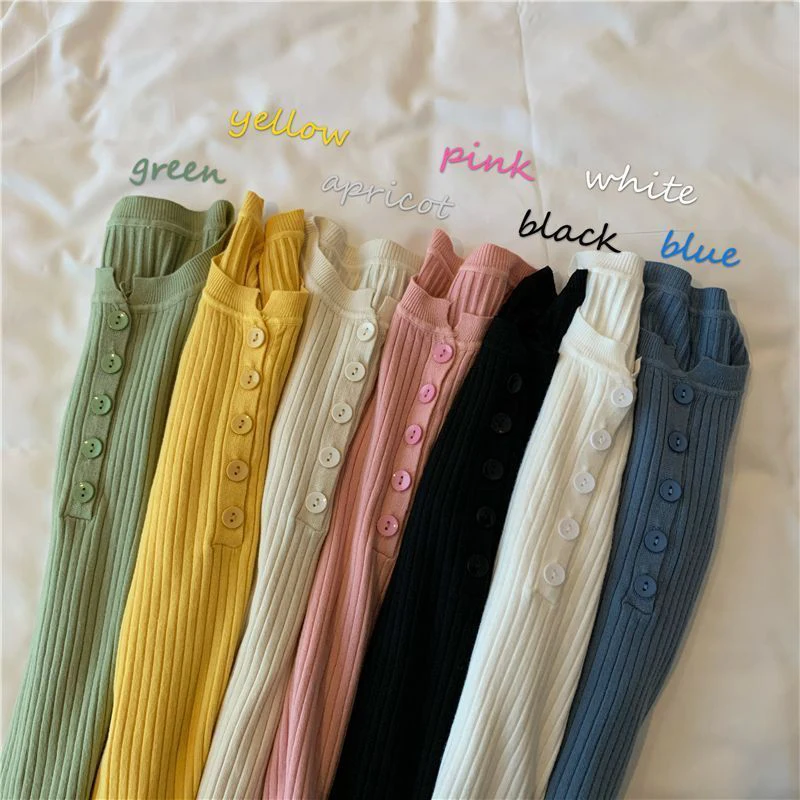 Женский вязаный свитер на пуговицах однотонный облегающий пуловер с длинным