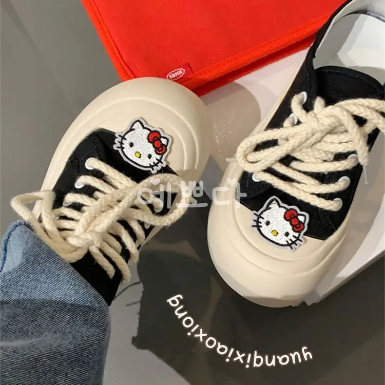 

Anime Kawaii Sanrio Hello Kitty Cute Cartoon Girls' Shoes Canvas Shoes Summer Thin Section Breathable Student All-Match Sneakers