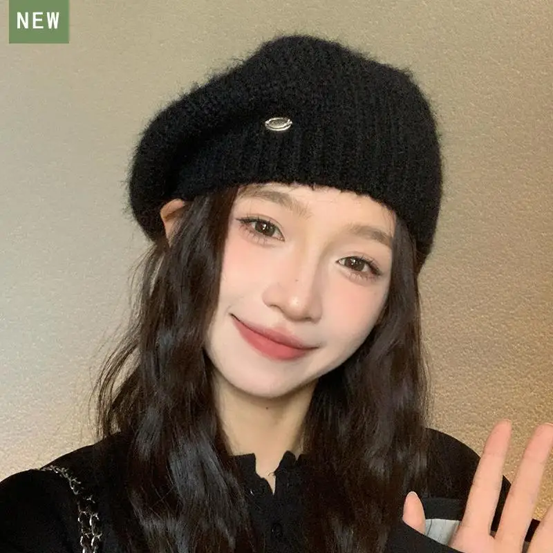 Однотонный вязаный берет