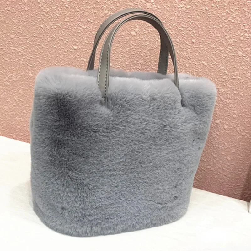 

Faux Fur Solid Color Women Handbags Luxury Designer Ladies Underarm Bags Winter Plush Female Furry Shoulder Small Tote Purse