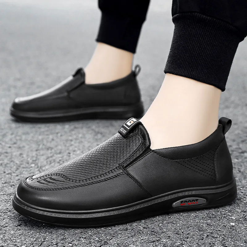 

PU Leather Shoes Men Loafers England Men Casual Shoes New Male Footwear Black Brown Slip-on Flats Man Outdoor Business Shoe