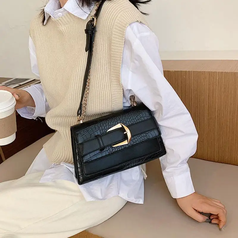 

Модный бренд, сумки на плечо для женщин, искусственная кожа, роскошный дизайн, женская сумка через плечо, 2022 тренд, летние однотонные женские сумки