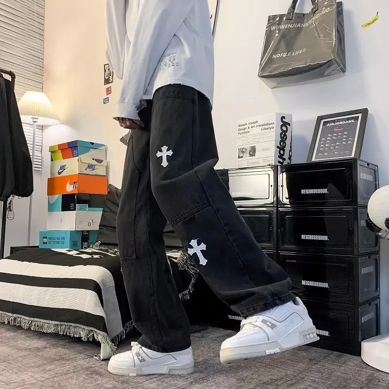 Fashion Men Wide Leg Jeans Unisex Denim Trousers Loose Straight Cut Cross Patch Cargo Pants Hip Hop Trend Men Loose Jeans Pants