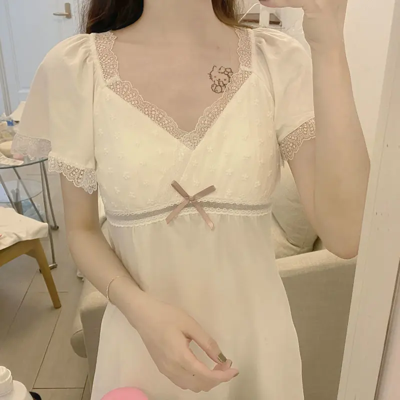 

V-Neck Nightgown Sexy Lace Patchwork Sleepshirt Sweet Girl V-Neck Home Dressing Gown Short Women Princess Style Baggy Sleepwear