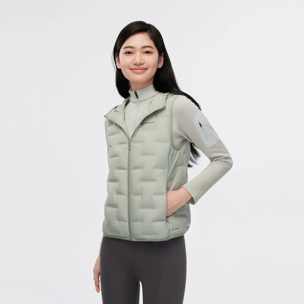 Женский зимний жилет BOSIDENG с капюшоном