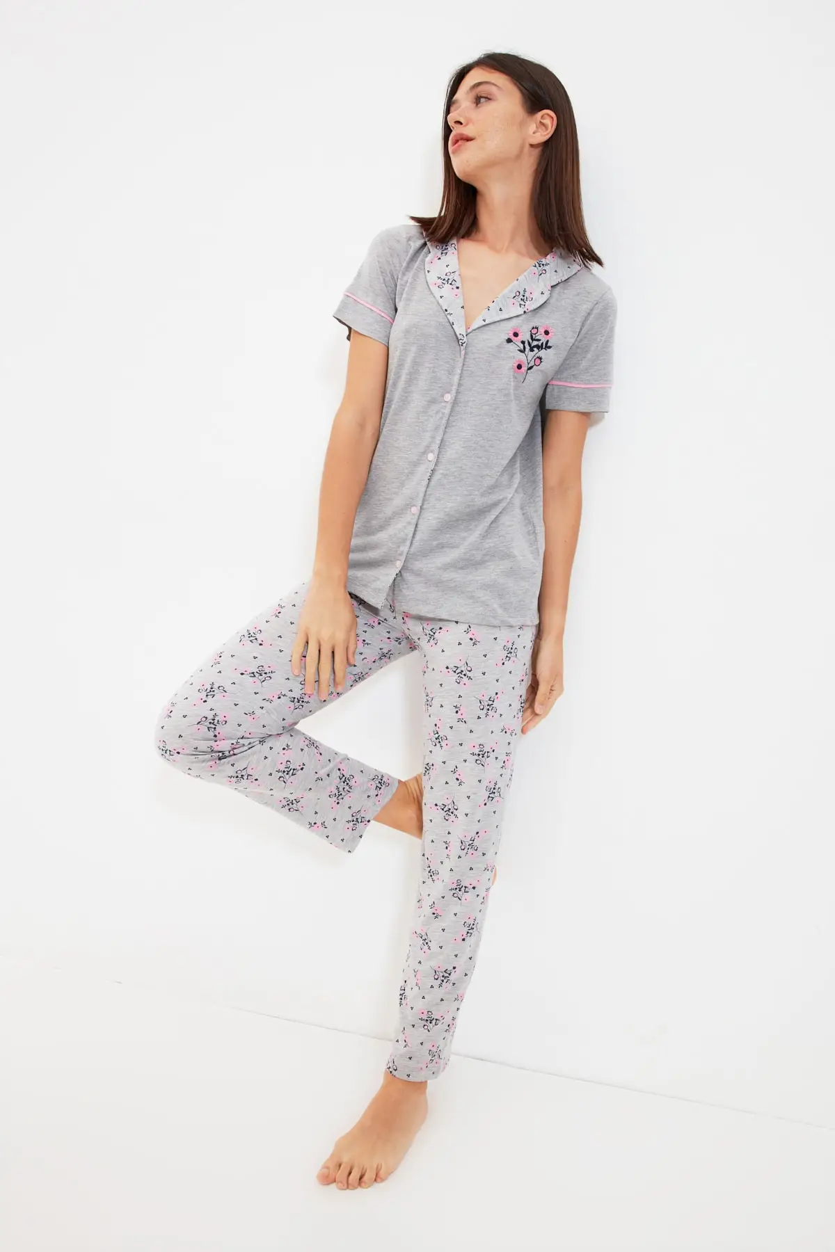 

Trendyol Flower Patterned Knitted Pajama set THMAW22PT0687