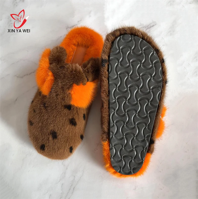 Рисунок 4 - Зимние женские сабо; Тапочки для