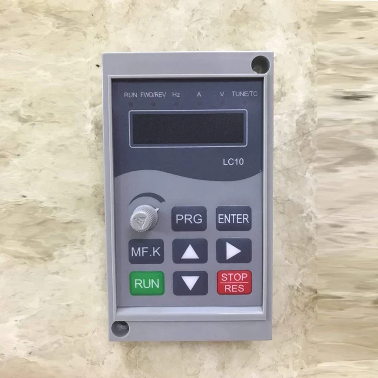 Инверторный контроллер Pinier PE6000