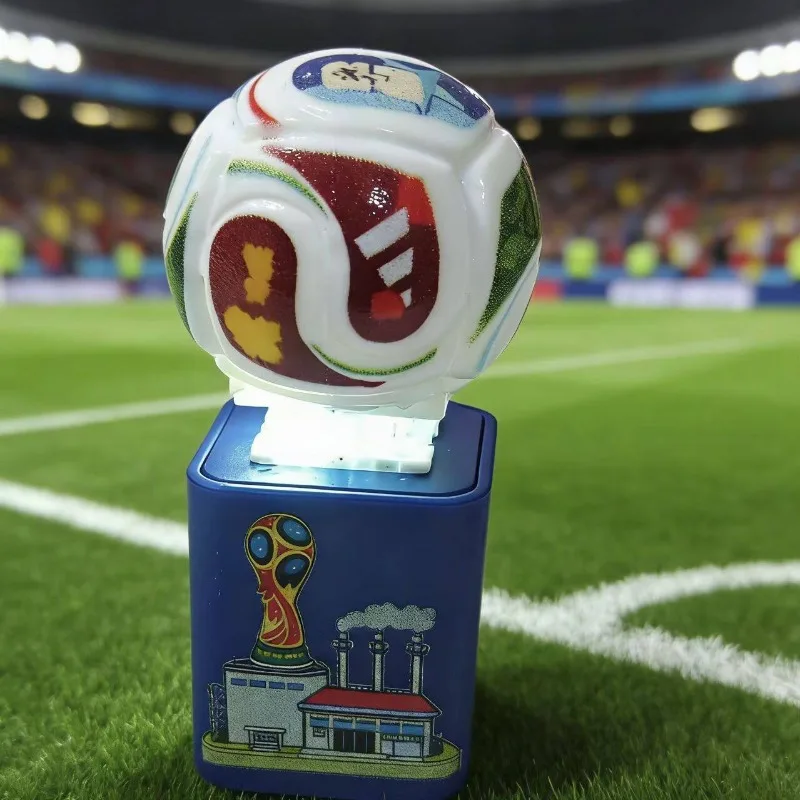 Фото Брелок для ключей с звуковыми эффектами Чемпионата мира, светящийся кулон в виде футбольного кубка ФИФА — креативный кулон для болельщиков, коллекционный, подарок для фанатов №2