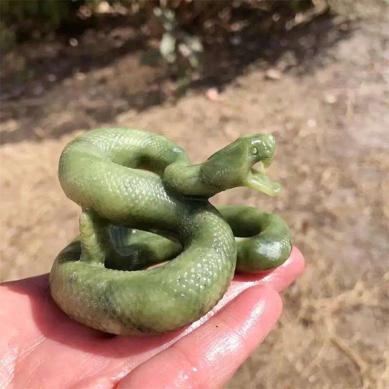 

Natural Green Jade Snake Carving Flashing Crystals Beautiful Gemstone For Home Decoration Collection Gift 1PCS