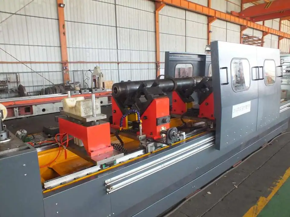 Рисунок 5 - Фрезерный станок с ЧПУ 2MK2135